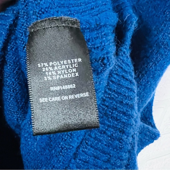 Torrid Vegan Cashmere Pullover Short Sleeve Sweater in Navy Stripe Size 3 - Picture 9 of 10